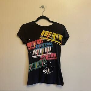 Delia’s XS short sleeve t-shirt cotton music piano abstract futuristic black